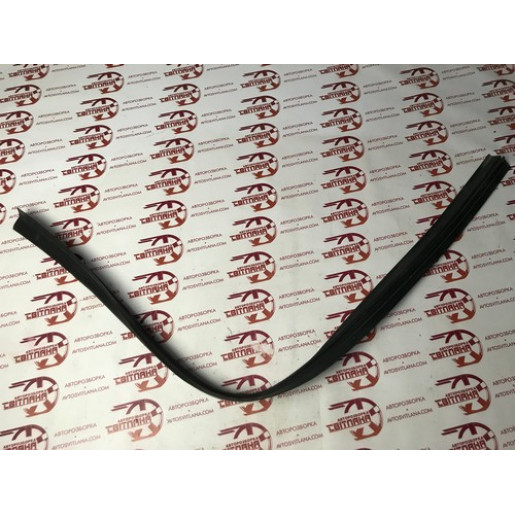 Уплотнитель капота Citroen Berlingo 2003-2008 790874